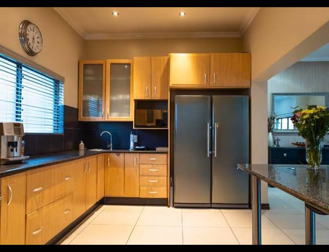 4 BEDROOM HOUSE FOR SALE IN BASSONIA ROCK